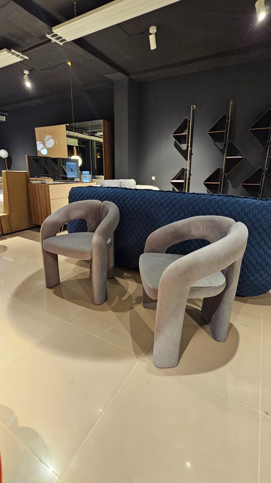 DUDET  -𝟏𝟓𝟎𝟎₾